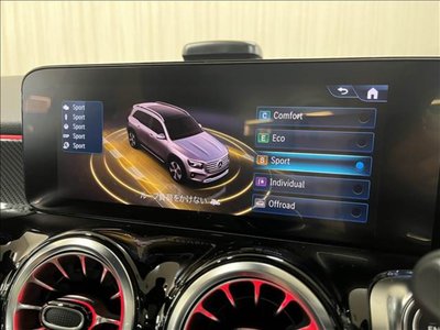 2024 Mercedes-BENZ GLB thumbnail 28