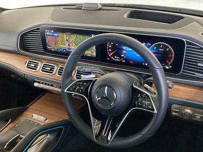 2025 Mercedes-BENZ GLE photo 9