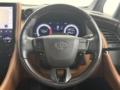 2024 Toyota VELLFIRE photo 2