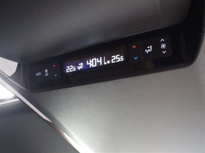 2025 Toyota VELLFIRE photo 16