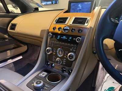 صورة 13 لـ 2010 Aston Martin RAPIDE