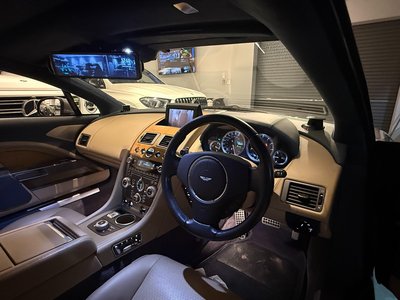 صورة 10 لـ 2010 Aston Martin RAPIDE