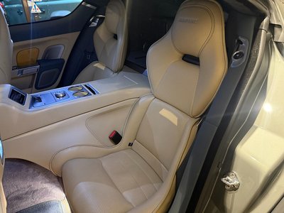 صورة 20 لـ 2010 Aston Martin RAPIDE