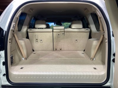 صورة 33 لـ 2023 Toyota LAND CRUISER PRADO