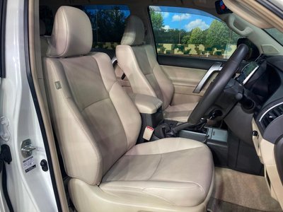 صورة 8 لـ 2023 Toyota LAND CRUISER PRADO