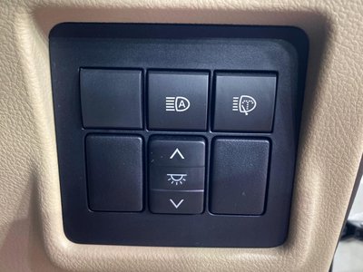 صورة 42 لـ 2023 Toyota LAND CRUISER PRADO