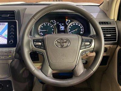 صورة 7 لـ 2023 Toyota LAND CRUISER PRADO