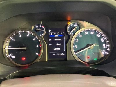صورة 47 لـ 2023 Toyota LAND CRUISER PRADO