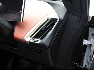 صورة 44 لـ 2023 BMW IX