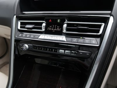 2020 BMW 8 SERIES CABRIOLET thumbnail 32