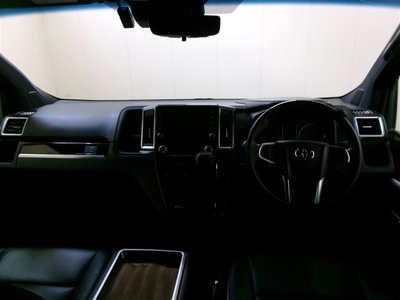 صورة 5 لـ 2023 Toyota GRAND ACE