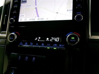 صورة 16 لـ 2023 Toyota GRAND ACE