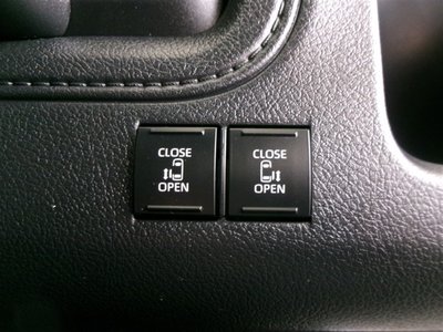 صورة 39 لـ 2023 Toyota GRAND ACE