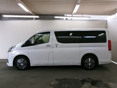 صورة 3 لـ 2023 Toyota GRAND ACE