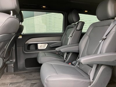 2025 Mercedes-BENZ V-CLASS photo 9