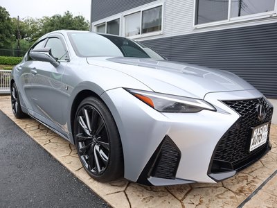 2023 Lexus IS photo 3