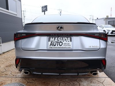 2023 Lexus IS photo 6