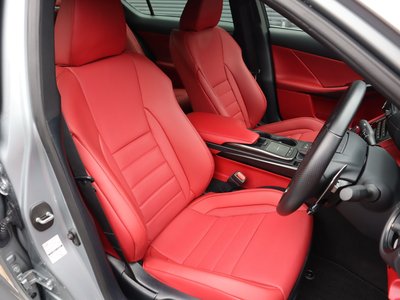 2023 Lexus IS thumbnail 43