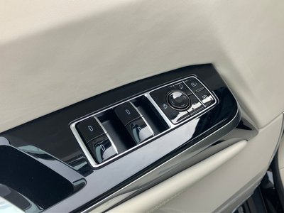 2025 Cadillac ESCALADE 照片 12