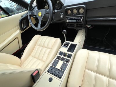 صورة 26 لـ 1986 Ferrari 328 GTB