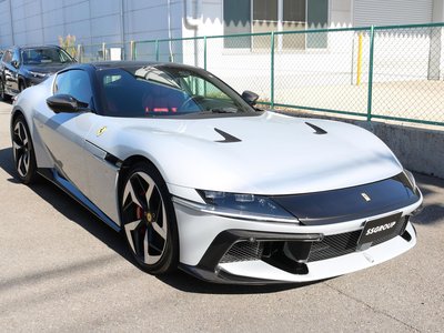 صورة 16 لـ 2025 Ferrari 12 CILINDRI