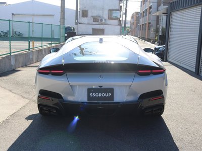 صورة 43 لـ 2025 Ferrari 12 CILINDRI