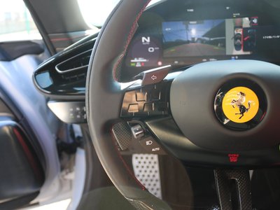 صورة 19 لـ 2025 Ferrari 12 CILINDRI