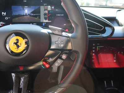 صورة 20 لـ 2025 Ferrari 12 CILINDRI