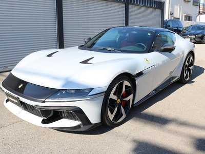 صورة 14 لـ 2025 Ferrari 12 CILINDRI