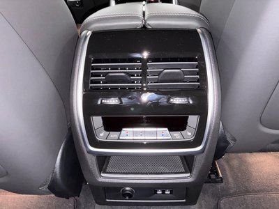 2025 BMW XM — миниатюра 11