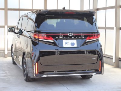 صورة 4 لـ 2023 Toyota VELLFIRE