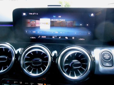 2022 Mercedes-BENZ GLB AMG 照片 12