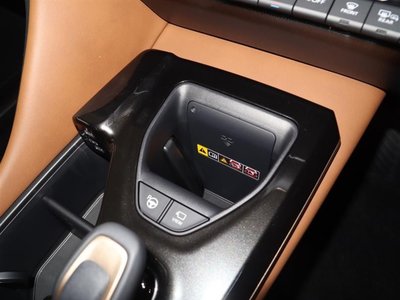2025 Toyota CROWN ESTATE 照片 19