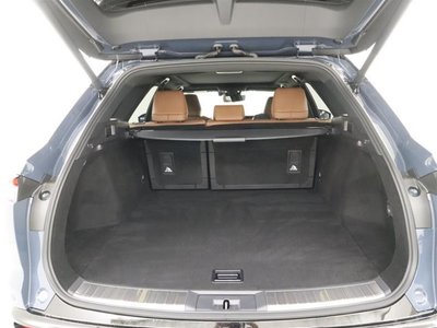 2025 Toyota CROWN ESTATE 照片 12