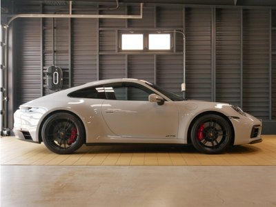 صورة 5 لـ 2022 Porsche 911