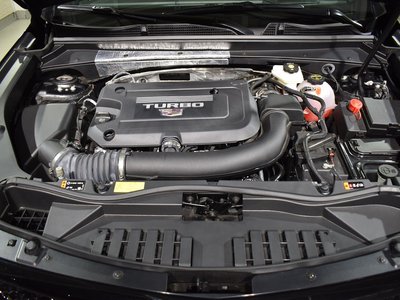 صورة 10 لـ 2025 Cadillac XT4