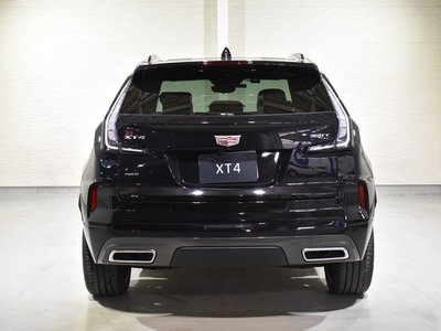 صورة 8 لـ 2025 Cadillac XT4