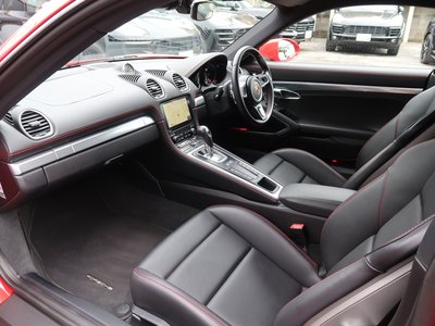 2017 Porsche 718 photo 6