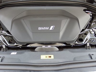 2026 BMW IX2 photo 14