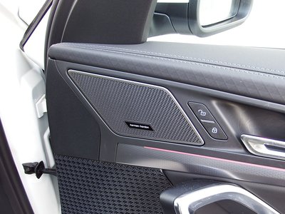 2026 BMW IX2 thumbnail 22