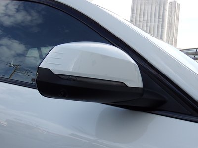 2026 BMW IX2 thumbnail 19
