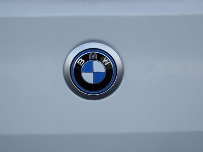 2026 BMW IX2 thumbnail 51