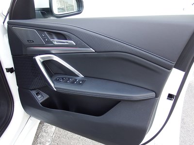 2026 BMW IX2 thumbnail 21