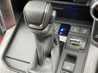 2025 Toyota LAND CRUISER 300 缩略图 18