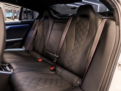صورة 32 لـ 2021 BMW M8 GRAN COUPE