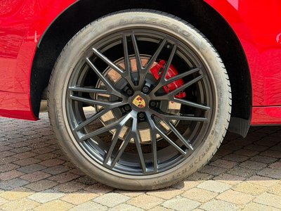 2023 Porsche MACAN thumbnail 18