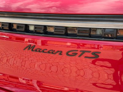 2023 Porsche MACAN thumbnail 72