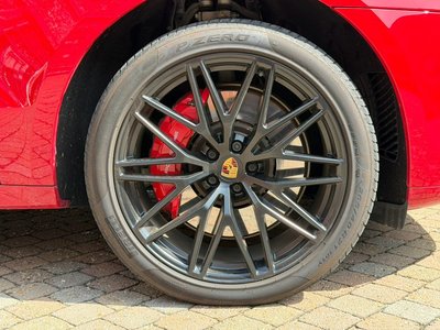 2023 Porsche MACAN thumbnail 19
