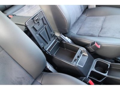 صورة 28 لـ 2025 Toyota LAND CRUISER 70