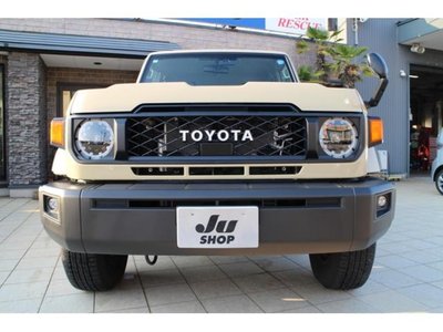 صورة 3 لـ 2025 Toyota LAND CRUISER 70